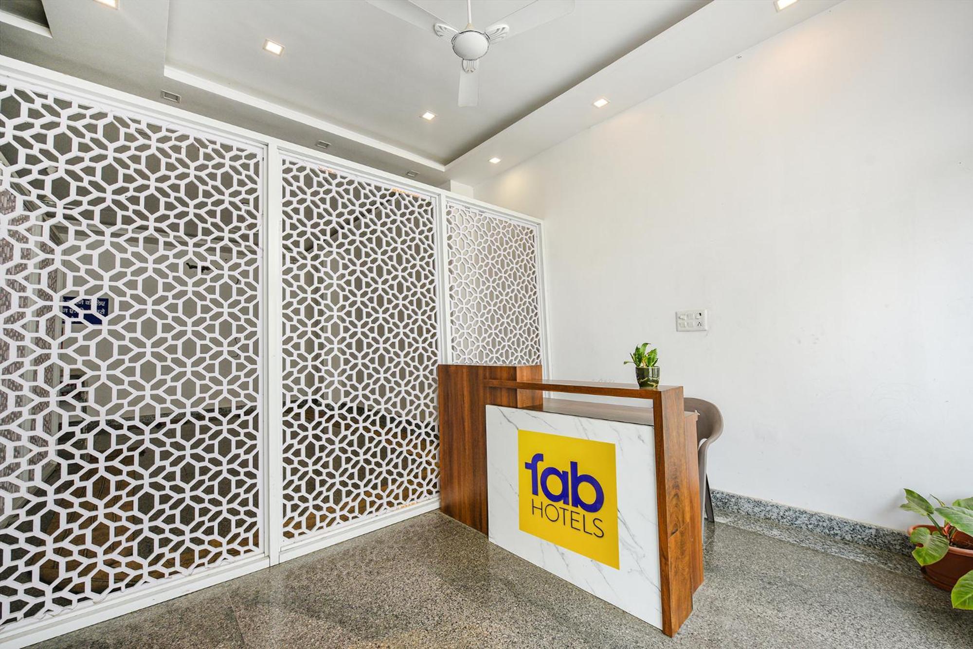 Fabhotel Jaswinder Bhawan 哈里瓦 外观 照片