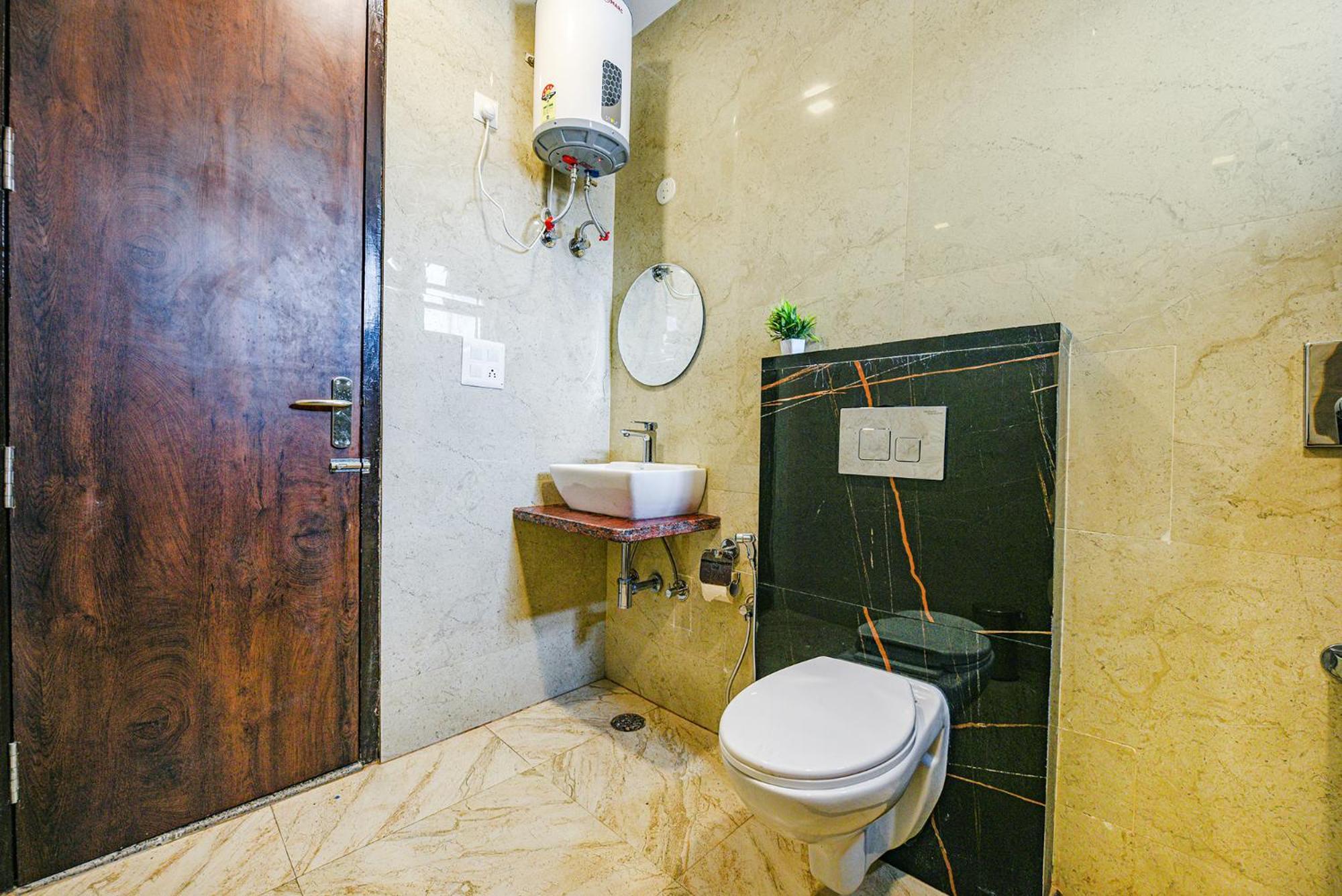 Fabhotel Jaswinder Bhawan 哈里瓦 外观 照片